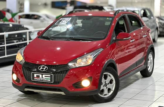 HYUNDAI HB20X 1.6 16V PREMIUM FLEX 4P AUTOMÁTICO HYUNDAI HB20X 1.6 16V PREMIUM FLEX 4P AUTOMÁTICO